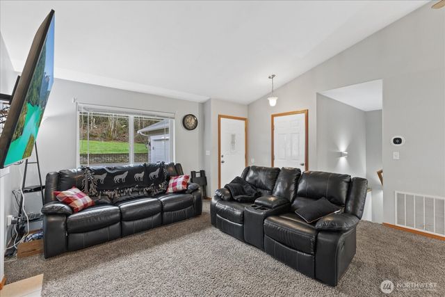 22122 79th Place NE, Granite Falls, WA 98252