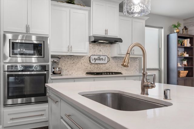 910 Kirby Drive, Argyle, TX 76226