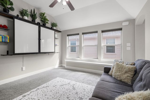 910 Kirby Drive, Argyle, TX 76226