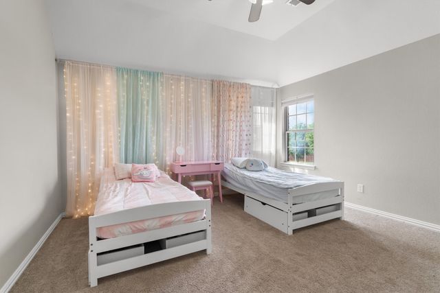 910 Kirby Drive, Argyle, TX 76226