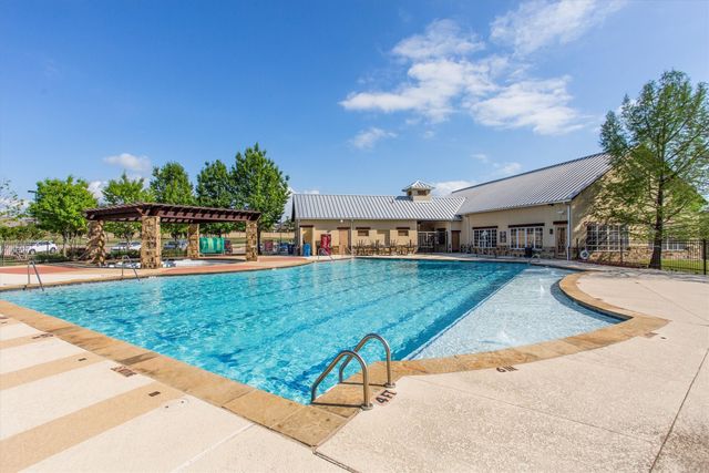 910 Kirby Drive, Argyle, TX 76226