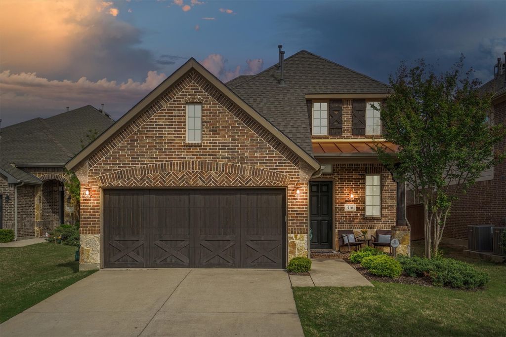 910 Kirby Drive, Argyle, TX 76226