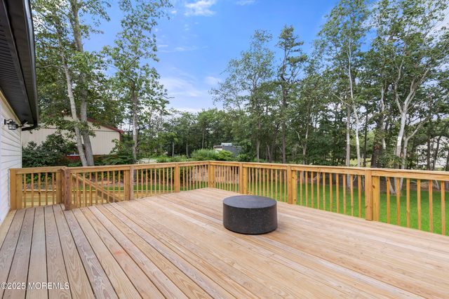 1406 Transit Avenue, Jackson, NJ 08527