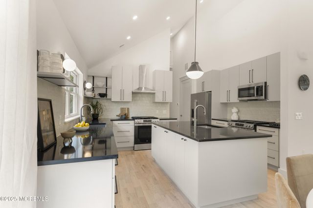 1406 Transit Avenue, Jackson, NJ 08527