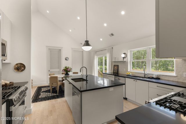 1406 Transit Avenue, Jackson, NJ 08527