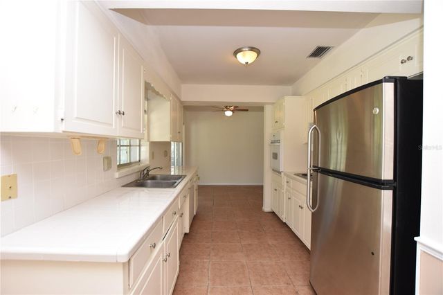 204 CHAUCER LANE, Winter Haven, FL 33884