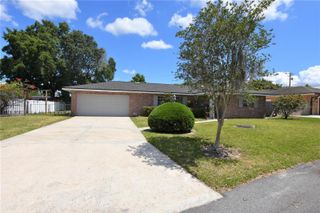 204 CHAUCER LANE, Winter Haven, FL 33884