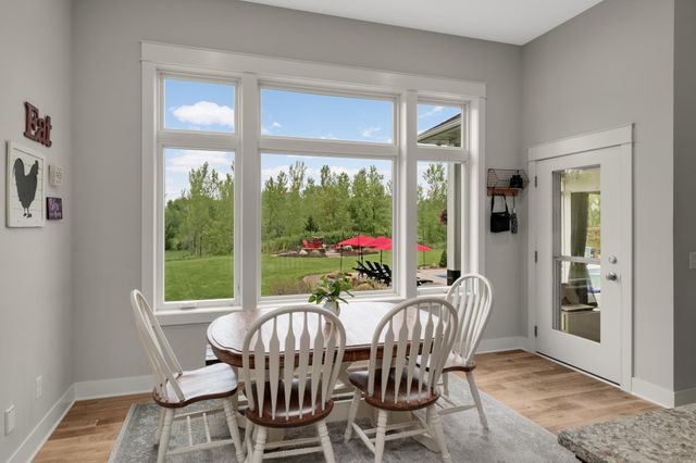 8662 240th Street E, Lakeville, MN 55044