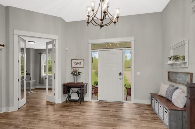 8662 240th Street E, Lakeville, MN 55044