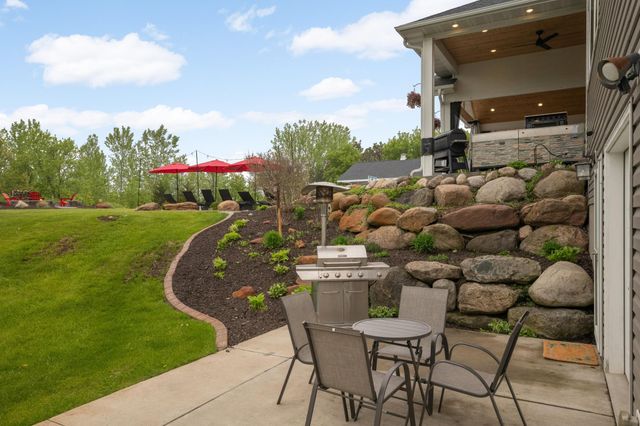 8662 240th Street E, Lakeville, MN 55044