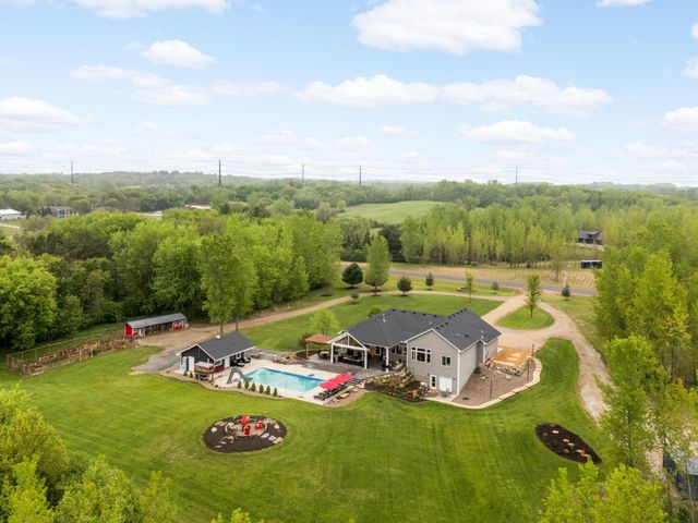 8662 240th Street E, Lakeville, MN 55044