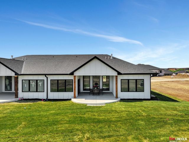 9444 S 87th Street, Lincoln, NE 68526