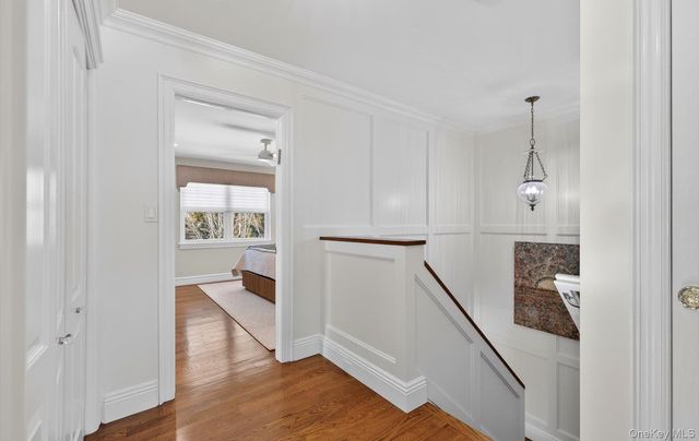 211 Barton Avenue, Melville, NY 11747