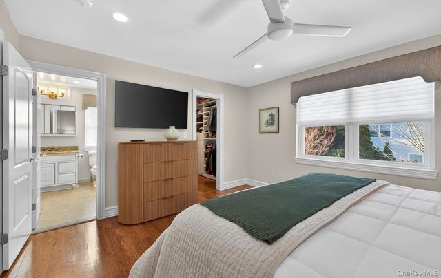 211 Barton Avenue, Melville, NY 11747