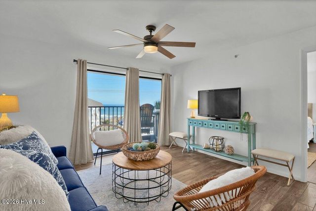 1518 Lake Park Boulevard S 3d, Carolina Beach, NC 28428