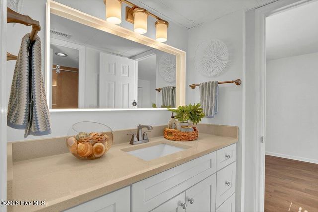 1518 Lake Park Boulevard S 3d, Carolina Beach, NC 28428