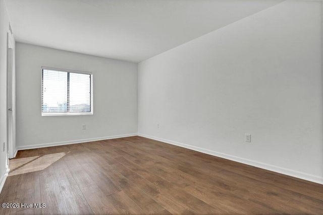 1518 Lake Park Boulevard S 3d, Carolina Beach, NC 28428