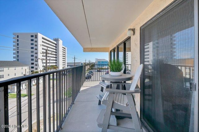 1518 Lake Park Boulevard S 3d, Carolina Beach, NC 28428