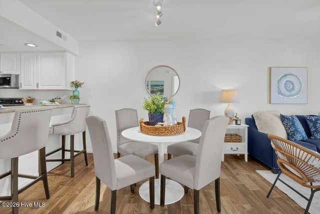 1518 Lake Park Boulevard S 3d, Carolina Beach, NC 28428