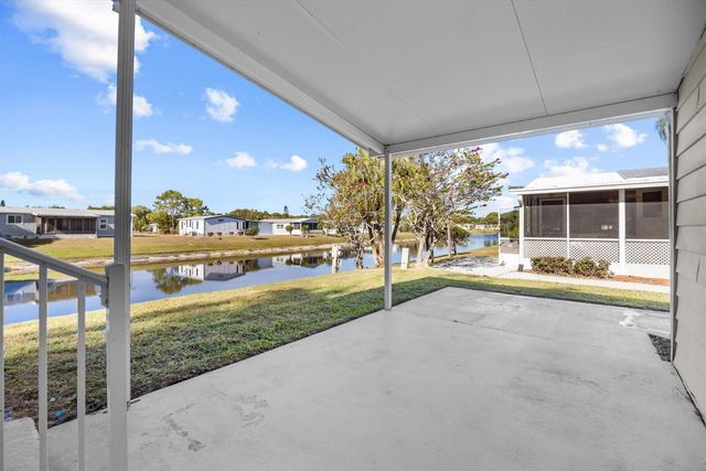 8221 Cinnamon Lane, Port St. Lucie, FL 34952