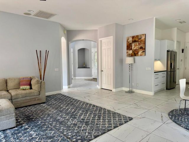 25 Buckingham Way, Rancho Mirage, CA 92270