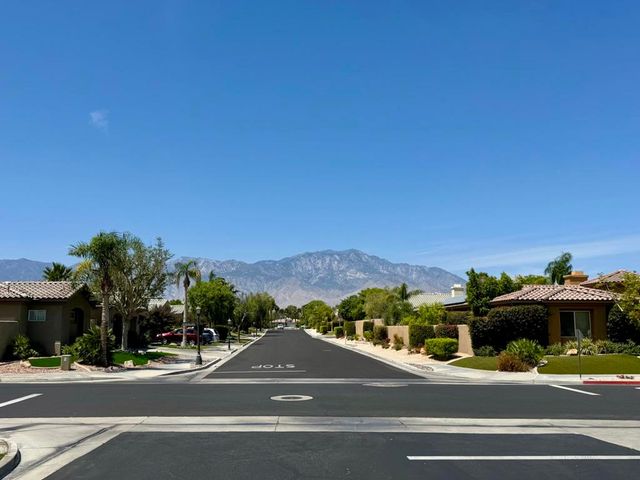 25 Buckingham Way, Rancho Mirage, CA 92270