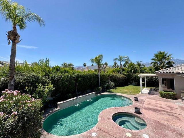 25 Buckingham Way, Rancho Mirage, CA 92270