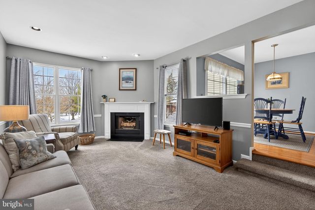 419 COUNTRY CLUB DR, Lansdale, PA 19446