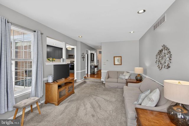 419 COUNTRY CLUB DR, Lansdale, PA 19446