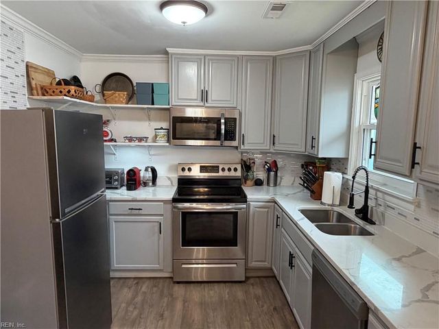 401 Institute DR, Hampton, VA 23663