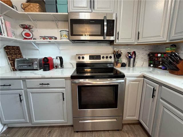 401 Institute DR, Hampton, VA 23663