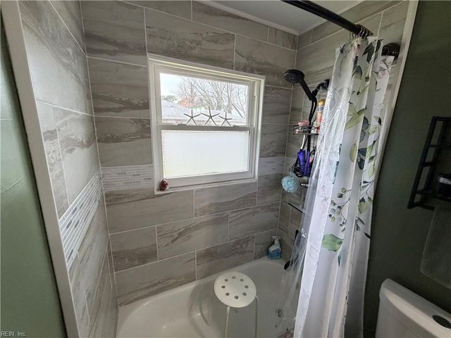 401 Institute DR, Hampton, VA 23663