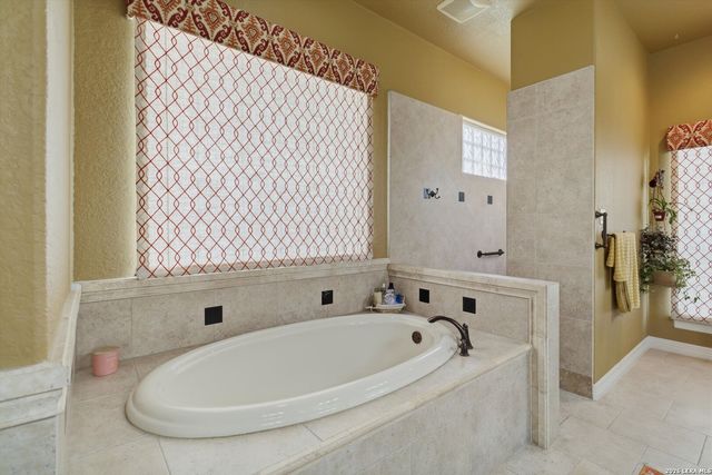 8123 Wild Wind, Garden Ridge, TX 78266