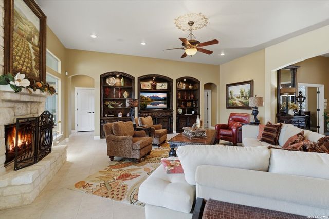 8123 Wild Wind, Garden Ridge, TX 78266