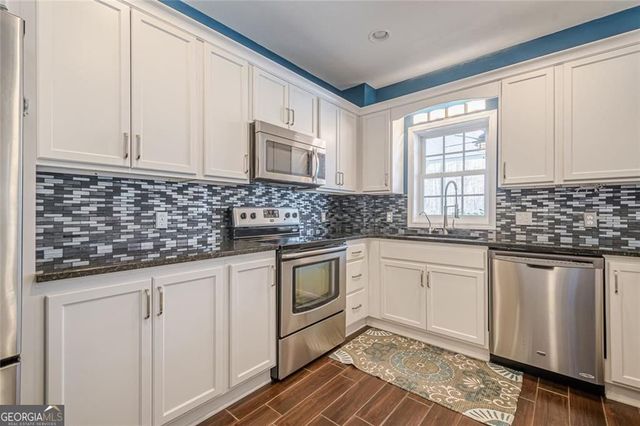 210 Little River Farms Trail, Canton, GA 30115