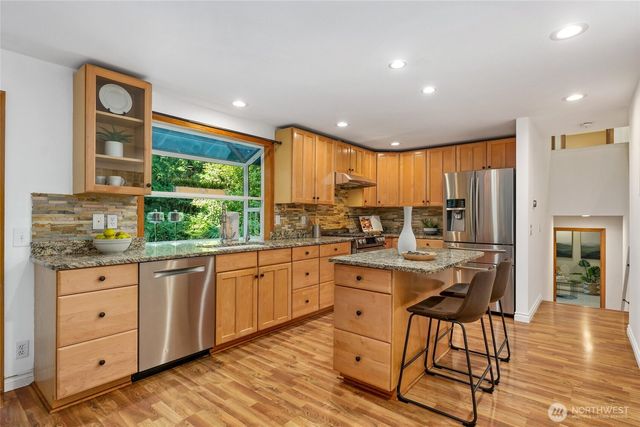 19602 NE 185th Street, Woodinville, WA 98077