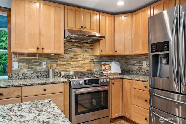 19602 NE 185th Street, Woodinville, WA 98077