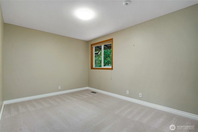 19602 NE 185th Street, Woodinville, WA 98077