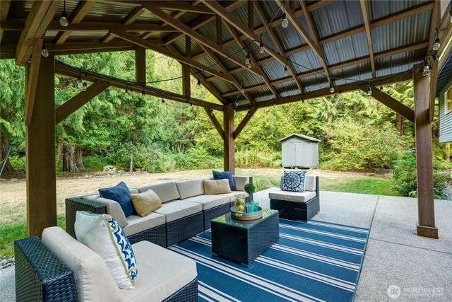 19602 NE 185th Street, Woodinville, WA 98077