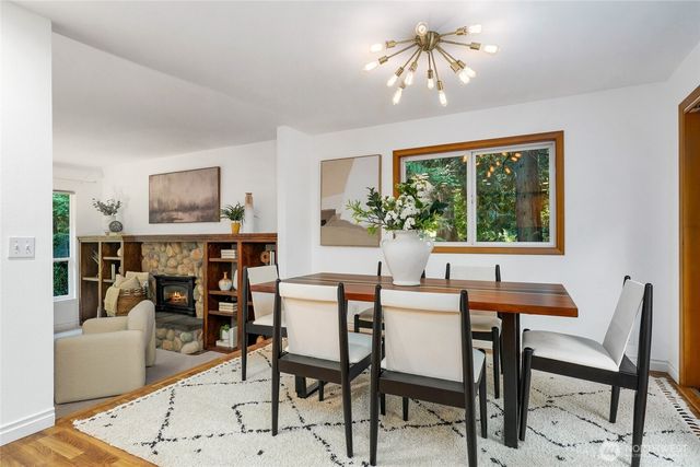 19602 NE 185th Street, Woodinville, WA 98077