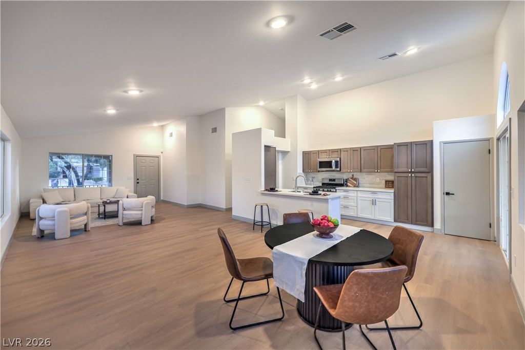 3620 Lake Victoria Drive, North Las Vegas, NV 89032 — photo 2