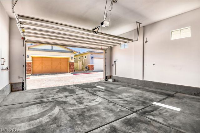 763 Cactus Crossing Street, Henderson, NV 89011