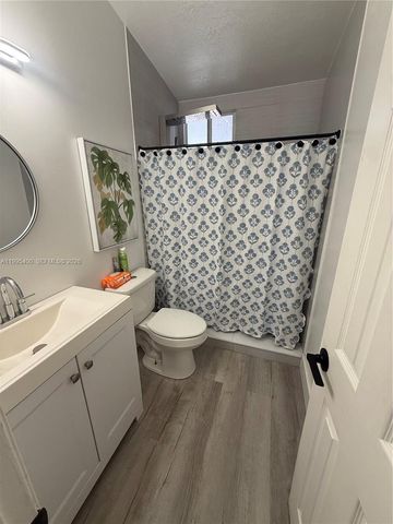 328 NW 47th St, Deerfield Beach, FL 33064