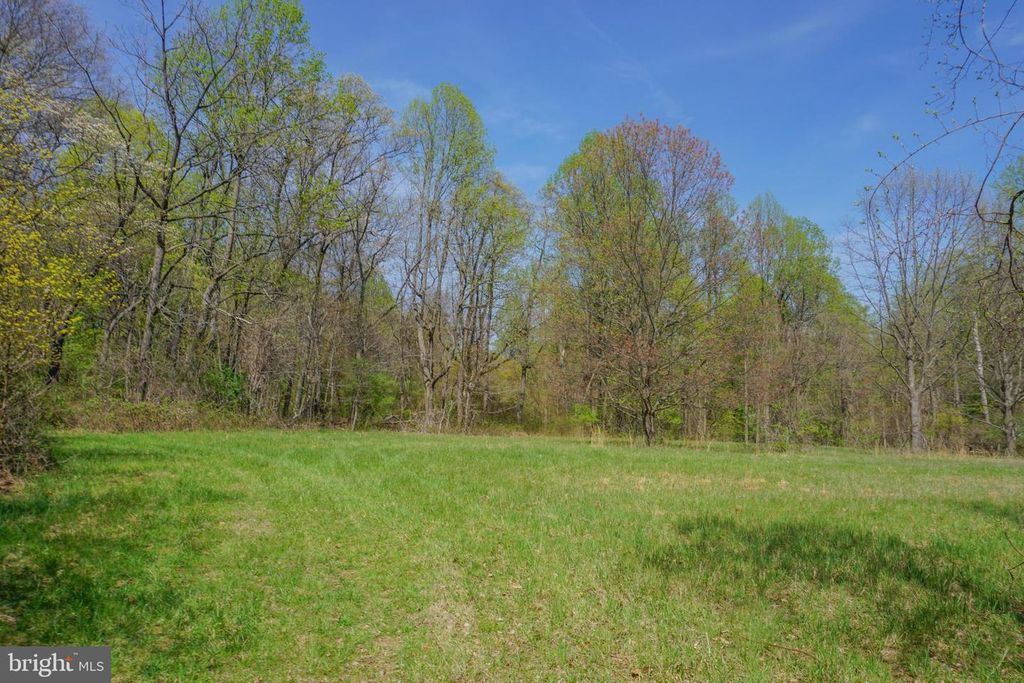 Image 3 of property listing at 0 S PARK AVE, Mertztown, PA 19539