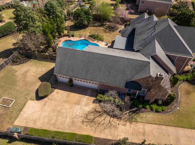 2410 HALLE PKY, Collierville, TN 38017