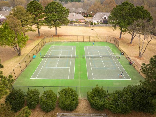 2410 HALLE PKY, Collierville, TN 38017