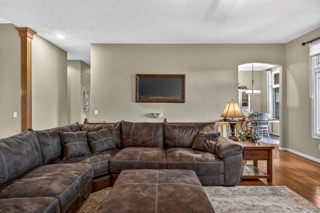 1101 W Woodhill Court, Springfield, MO 65810