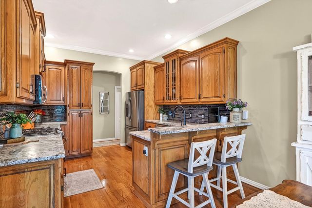 1101 W Woodhill Court, Springfield, MO 65810
