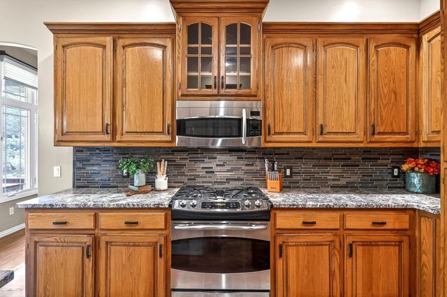 1101 W Woodhill Court, Springfield, MO 65810