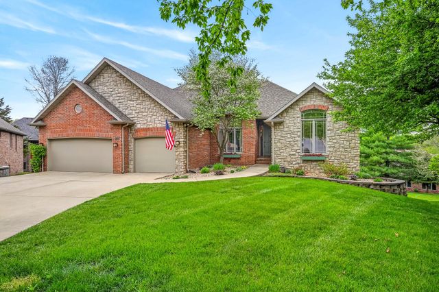 1101 W Woodhill Court, Springfield, MO 65810